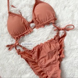 prettylittlething 
Clay Pink Frill Edge Padded Bikini Top & Ruched Back Bottoms